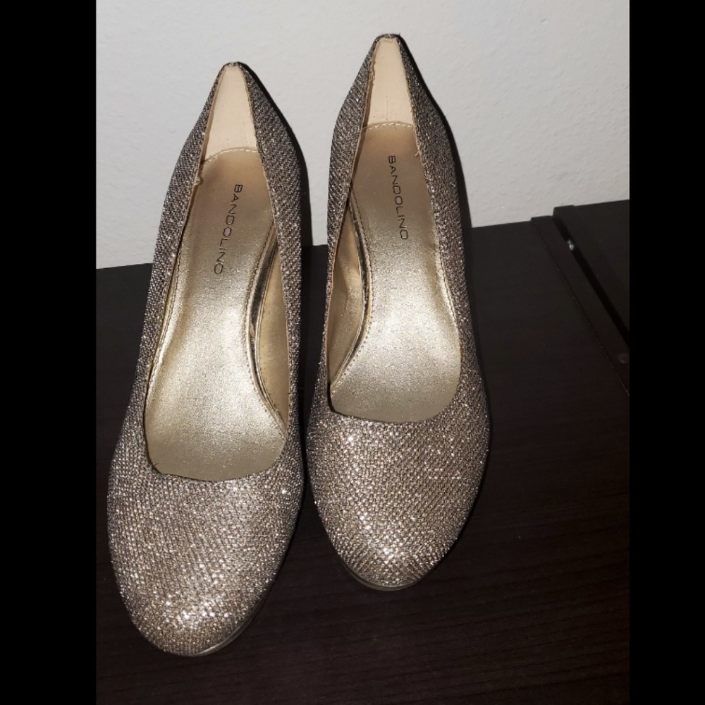 Beautiful sparkly gold high heels